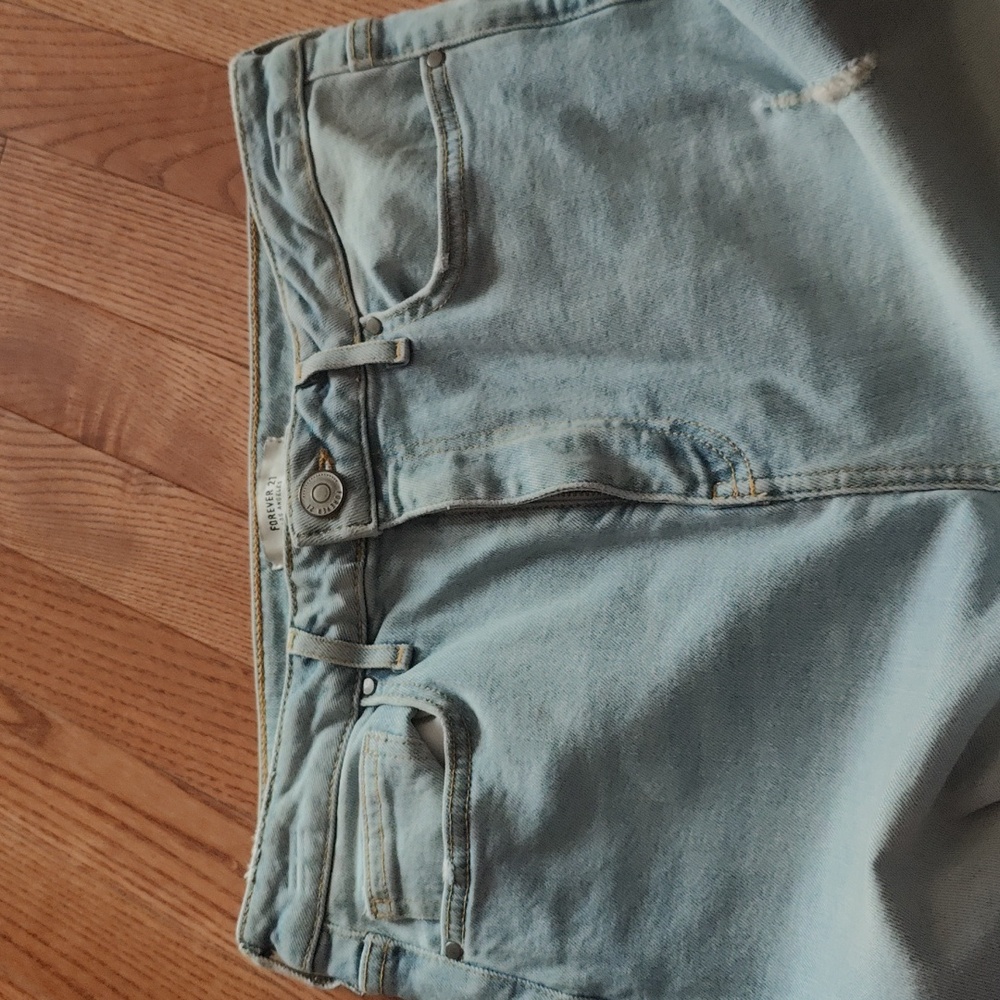Jean Capri - Picture 2 of 3
